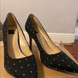 White House Black Market size 8 heels